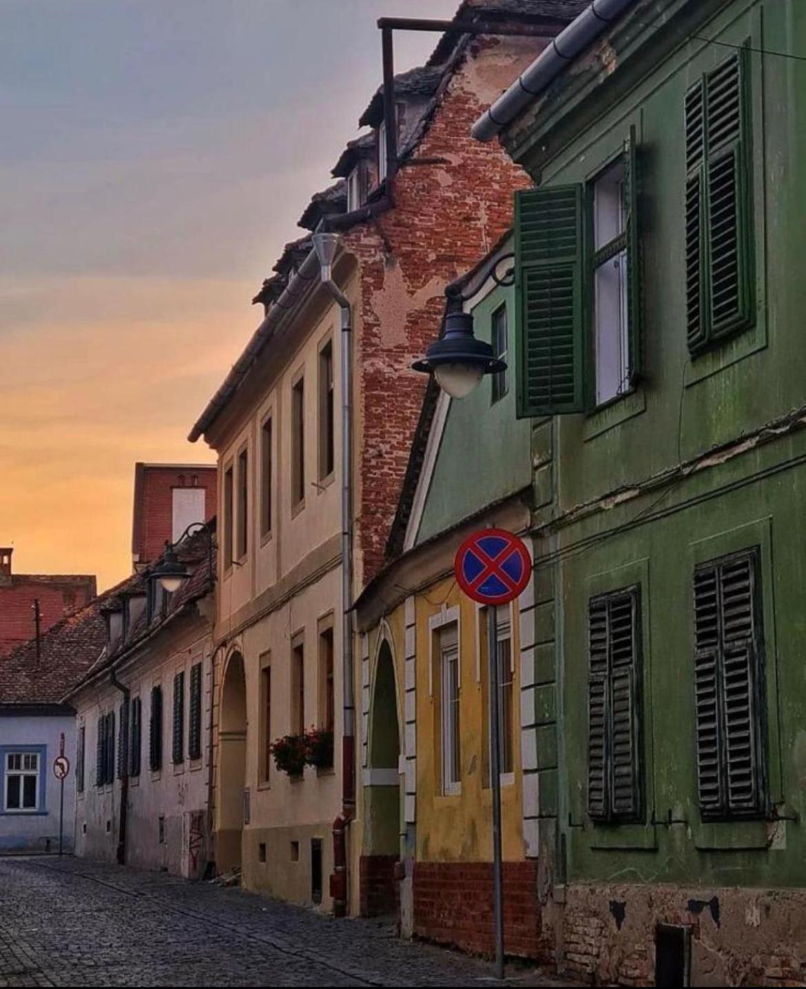 Wall St House Sybin Zewnętrze zdjęcie